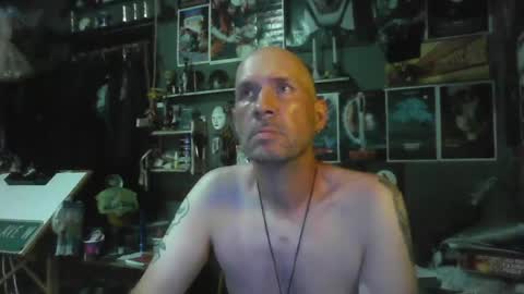 Snapshot of _longfellow chatting on 25, 6, 2026 That guy online show from 25, 6, 2026