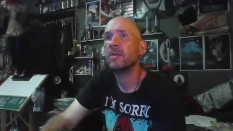 Snapshot of _longfellow chatting on 3, 7, 2026 That guy online show from 3, 7, 2026
