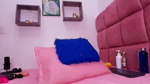 Lorrayne online show from 28, 2, 2025