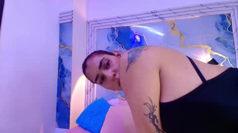 Lorrayne online show from 5, 11, 2025