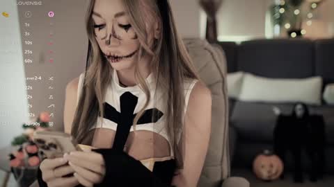 Melanie online show from 31, 10, 2025