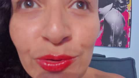  luna  sweet  online show from 25, 9, 2025