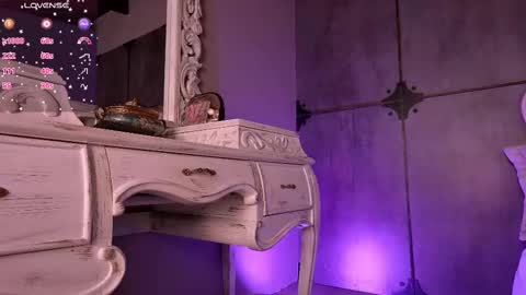 Snapshot of _luna_dupont_ chatting on 6, 3, 2025  Luna  online show from 6, 3, 2025