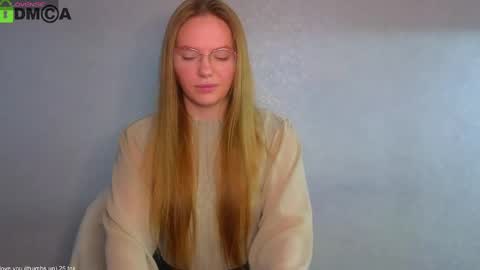 Welcome guys  Pleasure to see you all here  My name is Lysafeta and MichaelaTip menu is active Private is open  online show from 1, 2, 2025