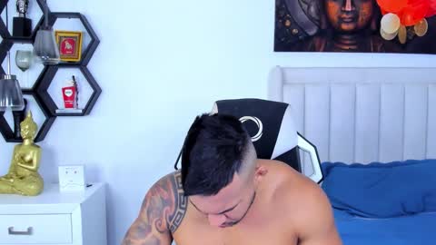 _matthew_santos_ online show from 29, 11, 2025