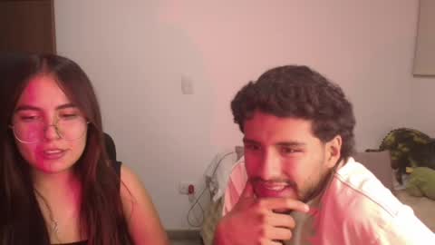 max and abby online show from 23, 7, 2026