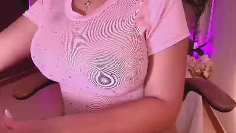 Snapshot of _megan_akbar chatting on 27, 6, 2026 Marce online show from 27, 6, 2026