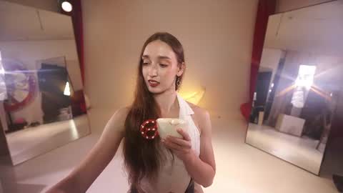 Snapshot of _meganmeow_ chatting on 8, 7, 2026 Saturday - start 2030-2130 GMT online show from 8, 7, 2026
