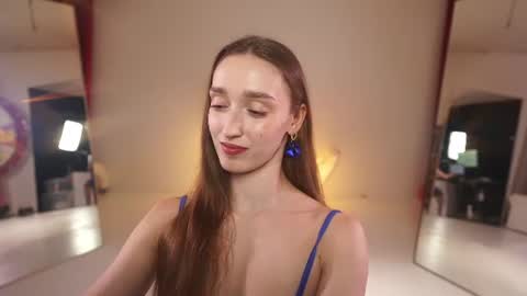 Snapshot of _meganmeow_ chatting on 18, 7, 2026 Saturday - start 2030-2130 GMT online show from 18, 7, 2026