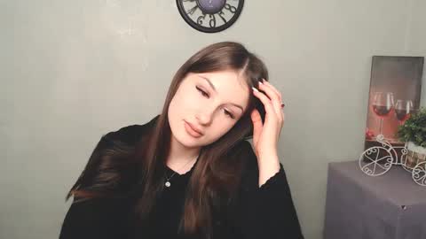 Mia online show from 9, 3, 2025