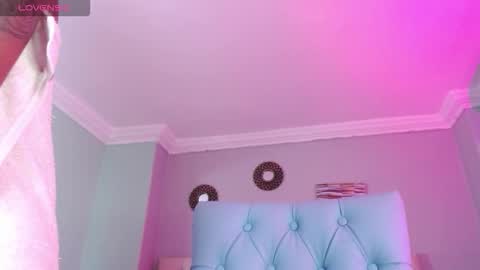 Paula online show from 5, 3, 2026