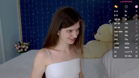 Snapshot of _mirror_girl chatting on 30, 1, 2025 Victoria online show from 30, 1, 2025