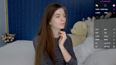 Snapshot of _mirror_girl chatting on 1, 2, 2025 Victoria online show from 1, 2, 2025