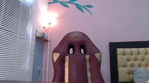 Hinata 3 online show from 1, 3, 2025