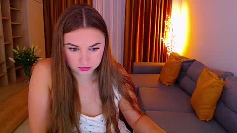 Mia online show from 18, 9, 2025