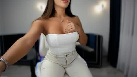 Snapshot of _missperfection_ chatting on 30, 11, 2025 .. my fav tip 1120040012123335 online show from 30, 11, 2025