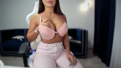 Snapshot of _missperfection_ chatting on 3, 12, 2025 .. my fav tip 1120040012123335 online show from 3, 12, 2025