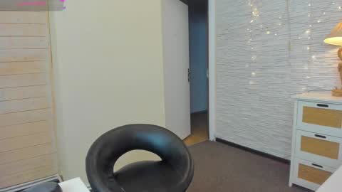 Snapshot of _mistyfox chatting on 25, 1, 2025 Misty online show from 25, 1, 2025