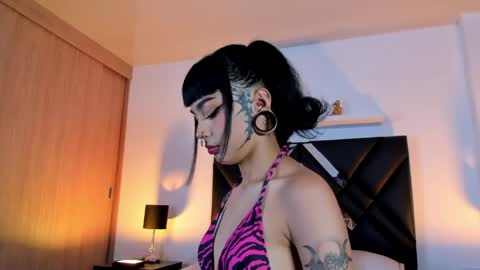 mizuki  online show from 30, 4, 2026