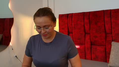 _monaliza_ online show from 6, 4, 2026