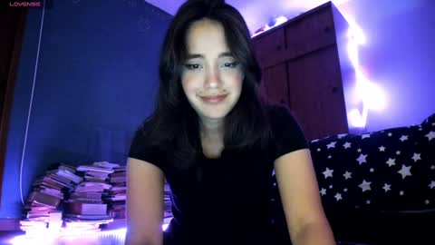 Snapshot of _moon_cake_ chatting on 20, 12, 2024 Next stream 950 pm Colombia time xd online show from 20, 12, 2024