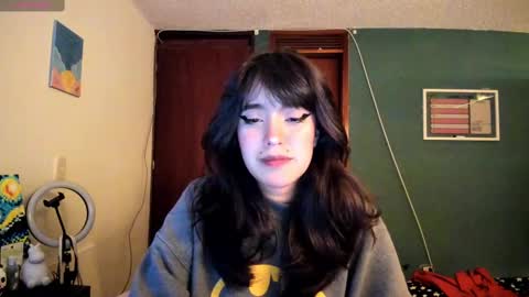 Snapshot of _moon_cake_ chatting on 17, 2, 2025 Next stream 950 pm Colombia time xd online show from 17, 2, 2025