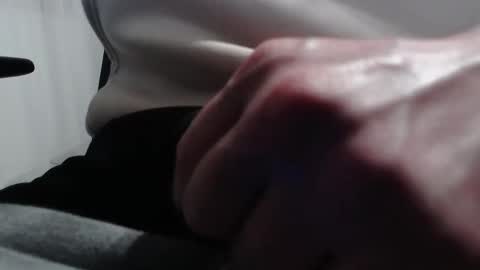 Grey online show from 25, 2, 2025