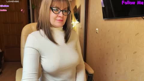 MagicWoman online show from 30, 3, 2026