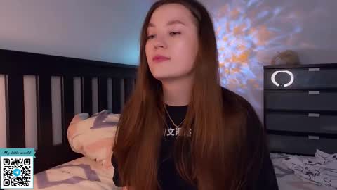 Mia with a big heart  online show from 11, 9, 2025