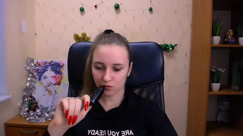 Snapshot of _nicole_new chatting on 17, 12, 2024 Nica online show from 17, 12, 2024