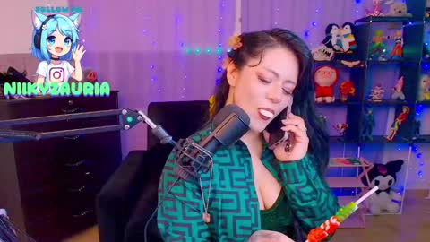 niiky online show from 1, 12, 2025