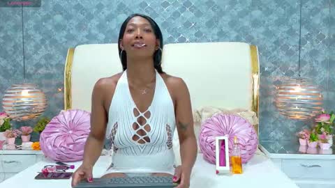 Snapshot of _ninafox_ chatting on 17, 10, 2025 ninafox online show from 17, 10, 2025