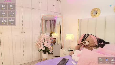  ninafox online show from 14, 5, 2026