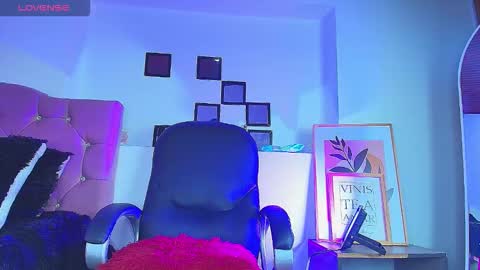 Noa Smith online show from 12, 11, 2025