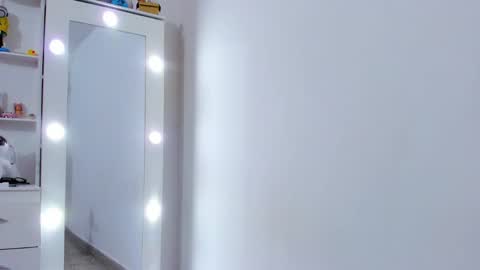 _noahjones online show from 18, 1, 2025