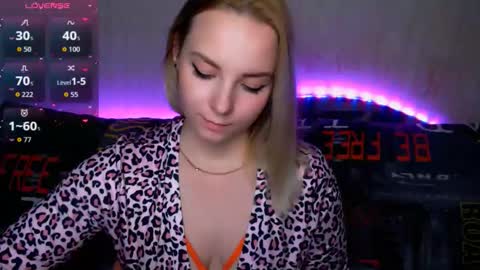 Snapshot of _pando4ka_ chatting on 19, 12, 2025 pando4ka online show from 19, 12, 2025