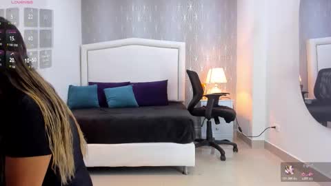  peach1  online show from 19, 12, 2025