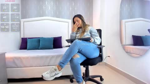  peach1  online show from 18, 3, 2026