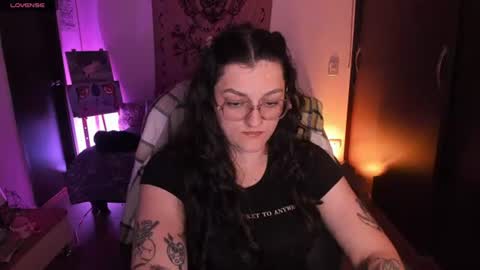 Snapshot of _peach__ chatting on 8, 7, 2026 violeta ig online show from 8, 7, 2026
