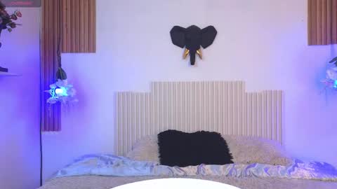 Laura online show from 10, 3, 2026