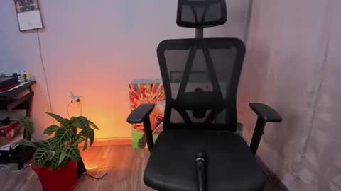 Cherr online show from 5, 3, 2025