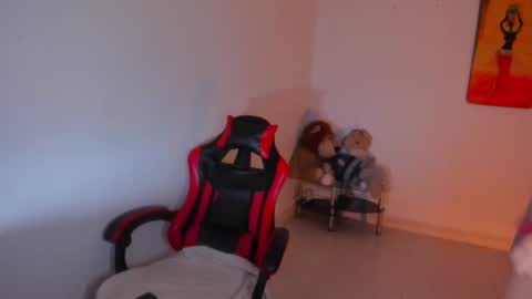 Stefany online show from 24, 9, 2025