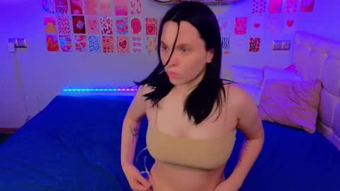 Snapshot of _reverse_gang_ chatting on 1, 3, 2025 LISSAPVT IS OPEN online show from 1, 3, 2025