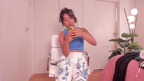 Sandyy online show from 19, 2, 2025