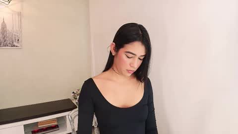 Snapshot of _sassy_girl chatting on 14, 10, 2025 Sassy Girl online show from 14, 10, 2025