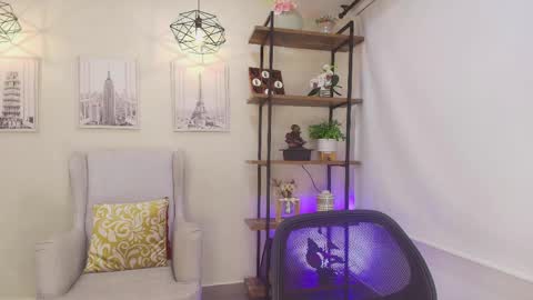 Sassy Girl online show from 17, 4, 2026