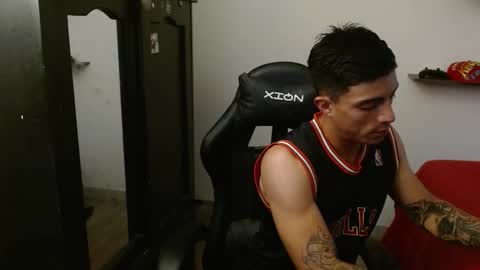 SCHNEIDER online show from 30, 11, 2025