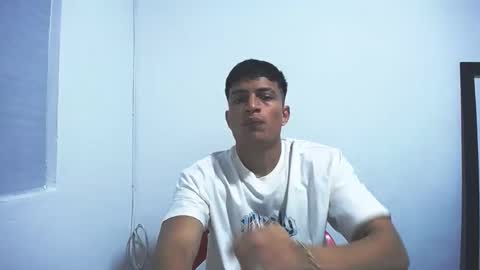 Juan Pablo-independent model online show from 5, 12, 2025
