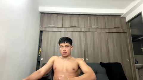 Juan Pablo-independent model online show from 14, 4, 2026