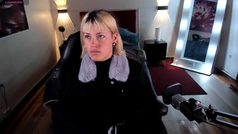 Snapshot of _sharlotte777 chatting on 17, 1, 2025 _sharlotte777 online show from 17, 1, 2025